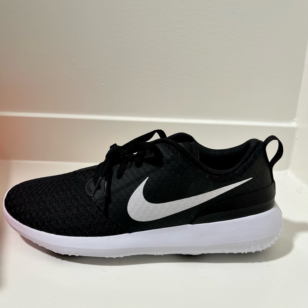 Nike Golf Shoe Womens Size 6.5 NIB